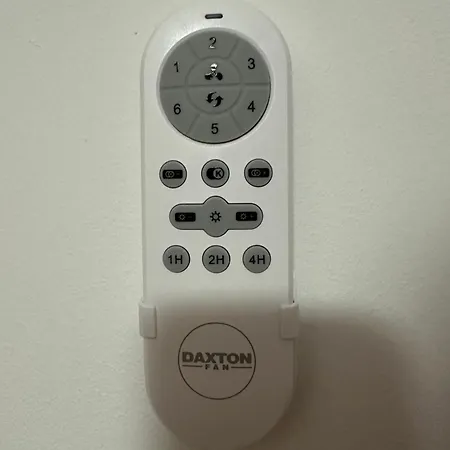 Private 1br For 4 Free Spacious Premium Parking & Netflix