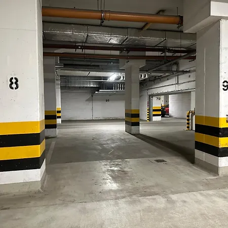 Apartman Private 1br For 4 Free Spacious Premium Parking & Netflix