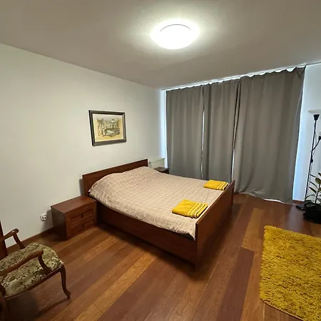 Private 1br For 4 Free Spacious Premium Parking & Netflix * Poznań