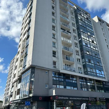 Private 1br For 4 Free Spacious Premium Parking & Netflix Apartman *